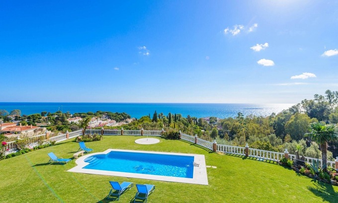 Benalmádena Villa | Cubo's Villa Las Colinas / Piscina privada / wifi / aire acondicionado