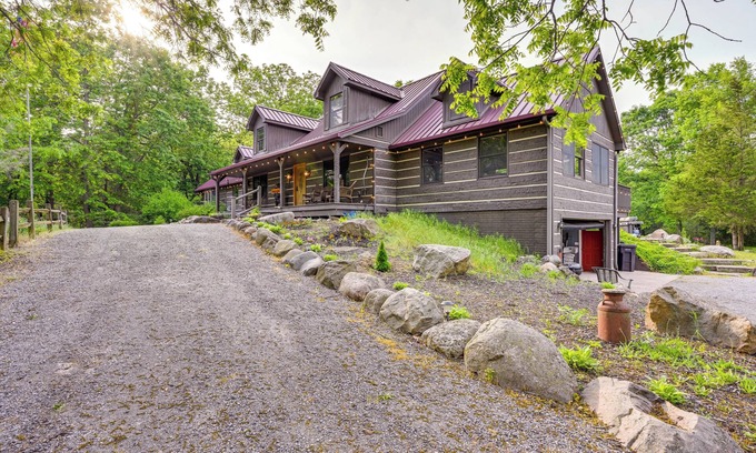 Clarklake Cabina | Custom-Built Clarklake Cabin: Sauna & Cold Plunge!