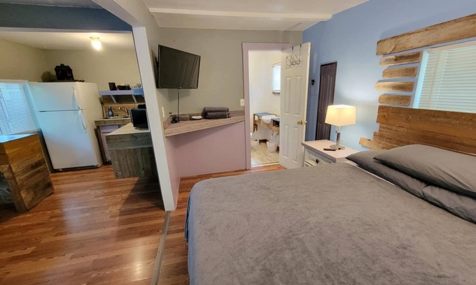 Denver Heights Apartamento | Cute Cozy Private Tiny Home 2 miles to downtown