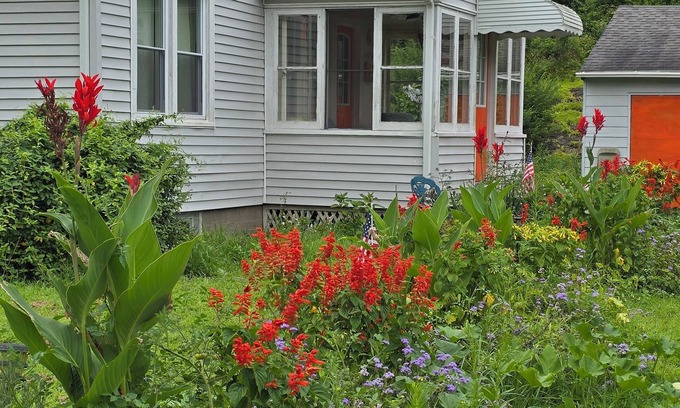 Wawarsing Casa | Cute home in Kerhonkson, NY. This home is minutes to many popular destinations