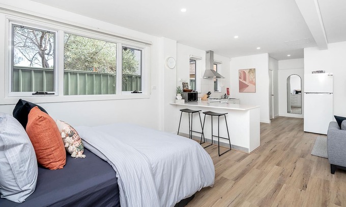 East Victoria Park Apartamento | 989 Cute Modern Studio sleeps 2