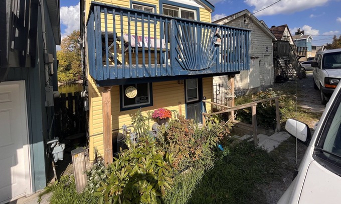 Brock Cabaña | Cute one bedroom Boathouse , amazing location and views right on lake Simcoe