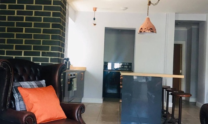 Cwmafan Casa | Cwmavon holiday let , Blaenavon Lodge
