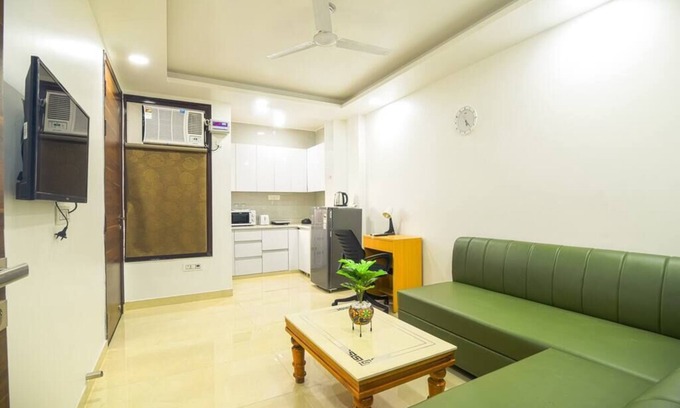 Sector 26A Apartamento | Cyber Hub retreat near Global foyer