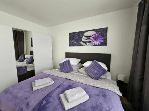 Hradec Kralove Apartamento | Dům se dvěma byty, zahrada, WiFi, Netflix a parkování zdarma, klidná část Hradce Králové