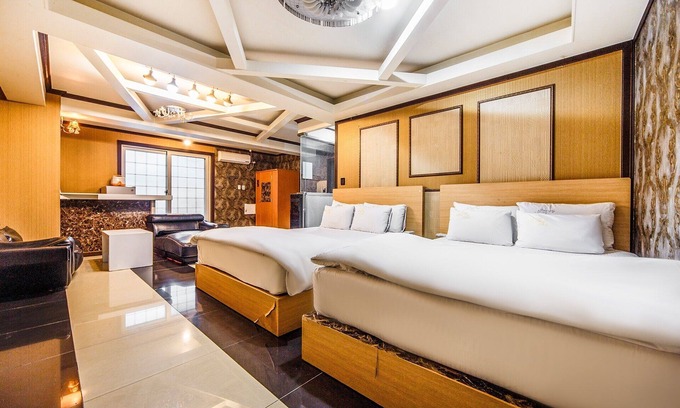 Seongnae-dong Hotel | Daegu Dongseongno Savoy Hotel