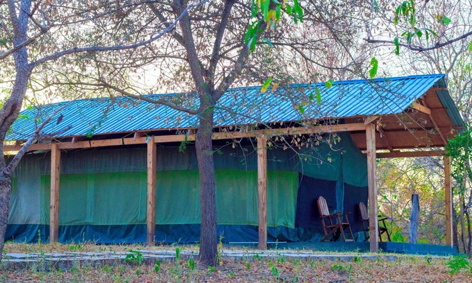 Morogoro Casa | Daga Camp - Charming 1-bedroom barn in delightful Mikumi with AC