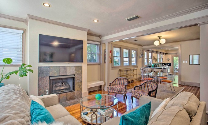 Lower Greenville Cabaña | ¡NUEVO! Retiro para parejas: ¡camine hasta Lower Greenville!