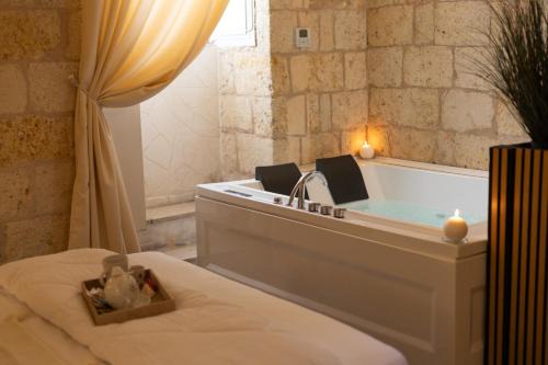 Bisceglie Casa | Damà Luxury Room con Jacuzzi