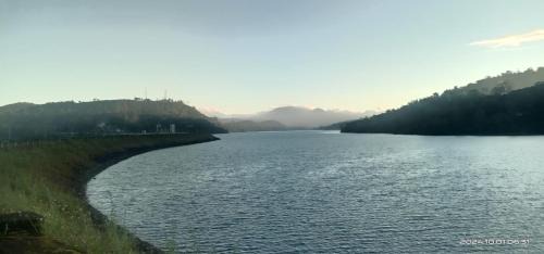 Malakkappara Casa | Dam Valley Home Stay Resort