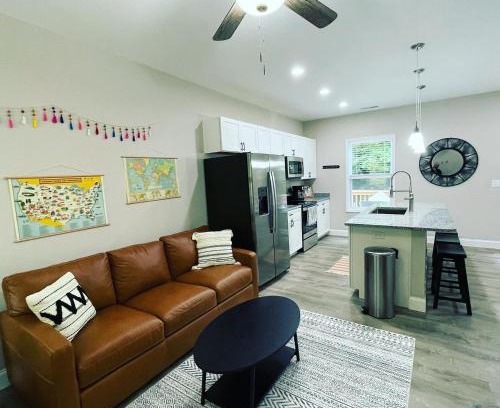 Black Mountain Casa | Dancing Bear Getaway Black Mountain