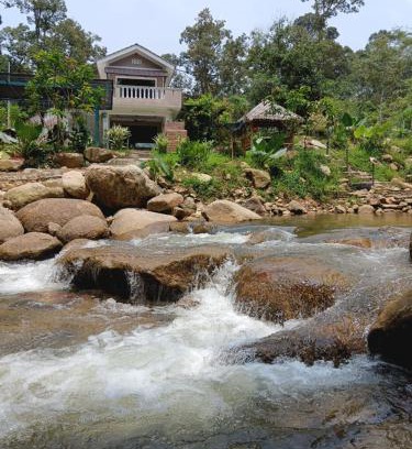 Larut Chalet De Esquí | Dango1881muslim riverstay