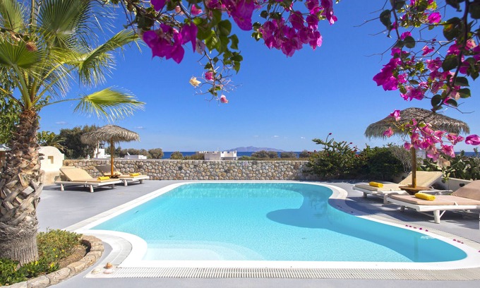 Agia Paraskevi Casa | DAPHNE - Villa soleada con piscina privada y vistas al mar
