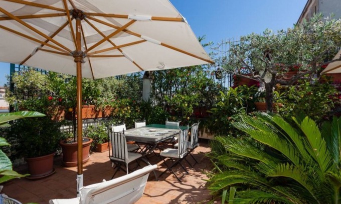 Repubblica Apartamento | TreasureRome Daphne Terrace Suite 2BR