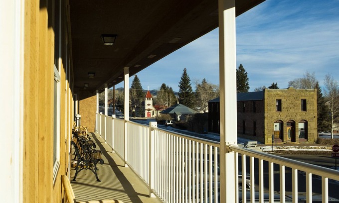 Westcliffe Hotel | Dark Sky Suites