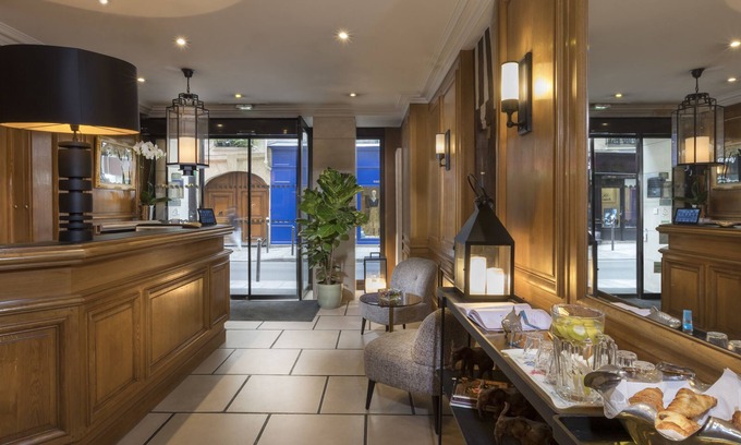 Quartier de la Monnaie Hotel | Dauphine Saint Germain Hotel