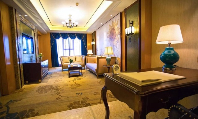 Huichuan District Hotel | Days Hotel & Suites Ivy Zunyi