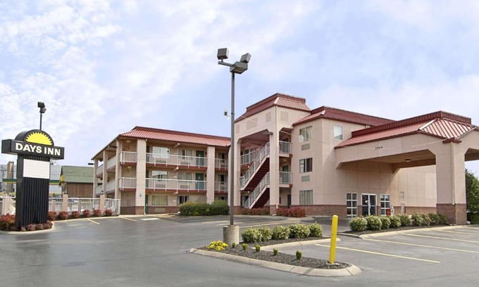 Nashville Hotel | Days Inn by Wyndham Airport Nashville East