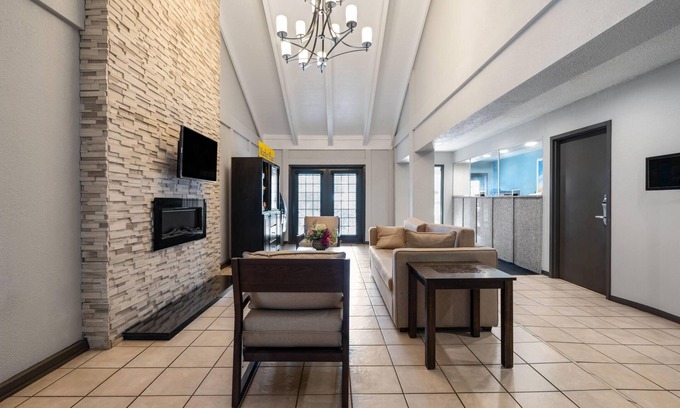 College Park Hotel | Days Inn by Wyndham College Park Airport Best Road