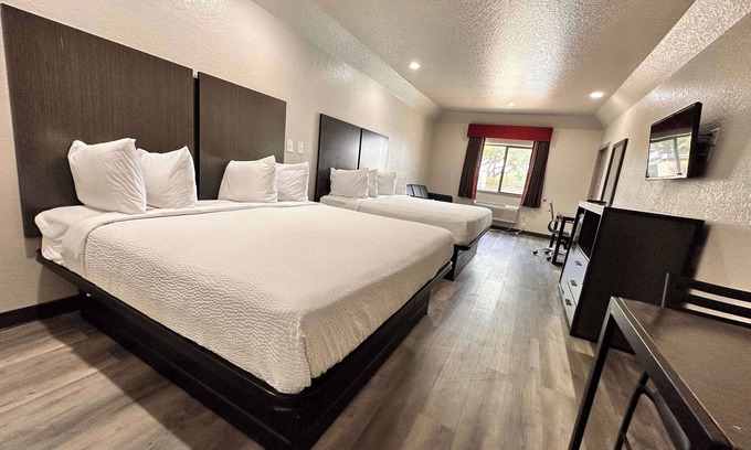 Dickinson Hotel | Days Inn by Wyndham Dickinson TX