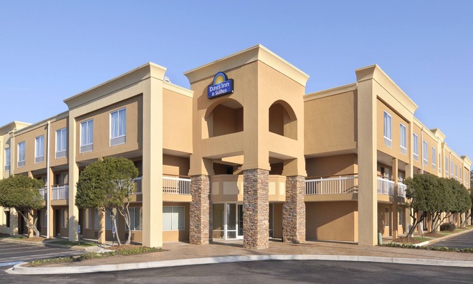 Greenville - Spartanburg Hotel | Days Inn by Wyndham Greenville