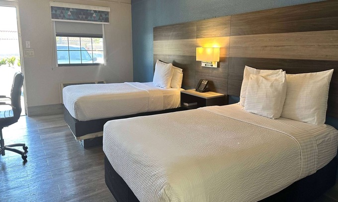 Vista Hotel | Days Inn by Wyndham San Diego Vista