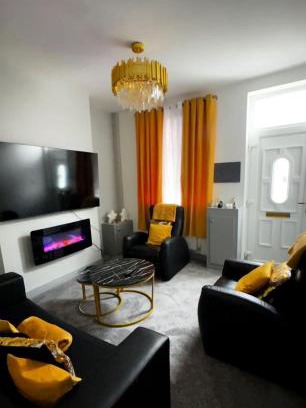 Stoke-on-Trent Casa | de gold ltd