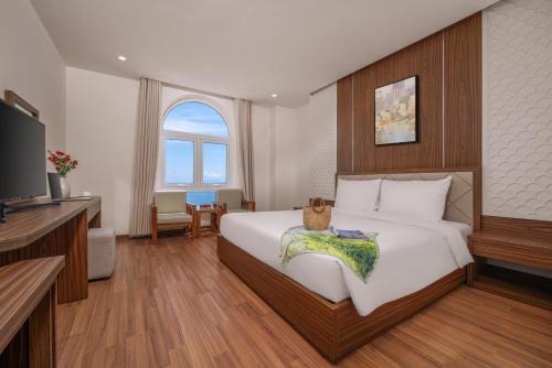 Son Tra Hotel | De Lamour Hotel Da Nang
