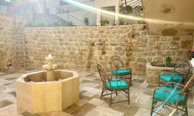 Deir al Qamar Apartamento | De Lune Hansa Home Deir El Qamar