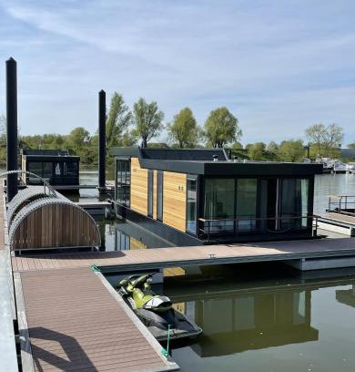 Montfort Alquiler De Eote | De Maasterp - Woonboot 2