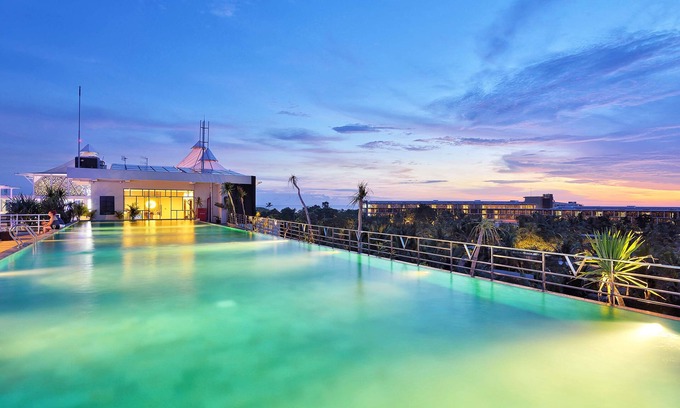 Petitenget Hotel | de Vins Sky Hotel Seminyak