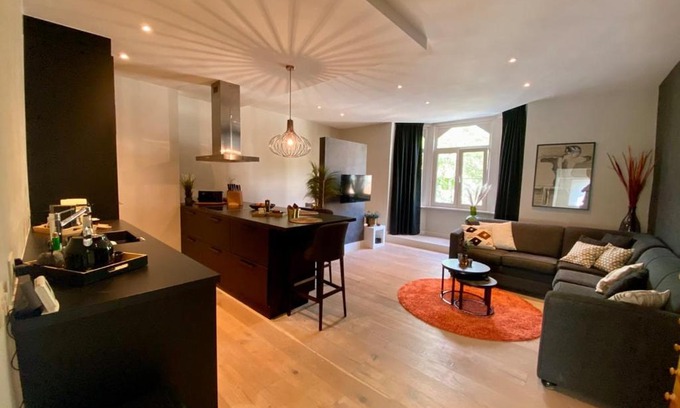 Eeklo Apartamento | De Visitor