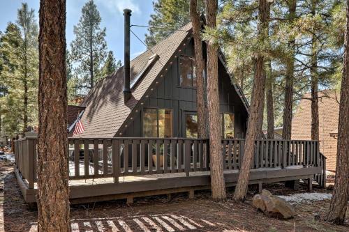 Munds Park Casa | Deck and Forest Views Munds Park A-Frame Cabin