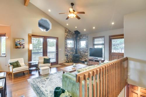 Valley of the Sun Casa | Deck and Mountain Views Fairplay Family Escape!
