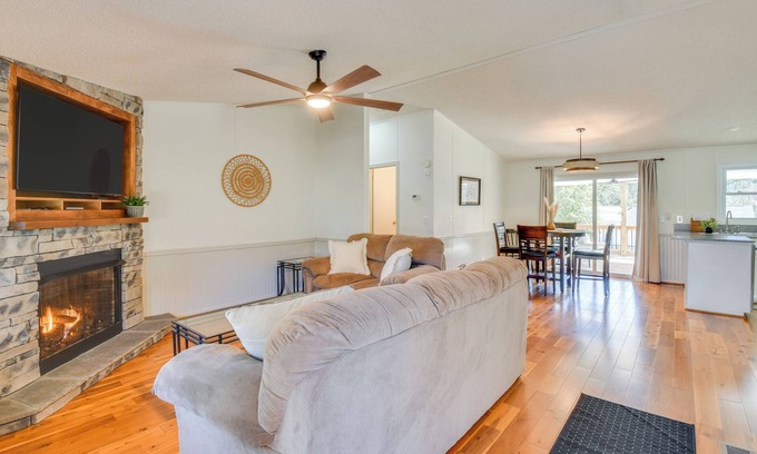 Seneca Casa | Deck, Grill & Dock Access: Lake Keowee Retreat!