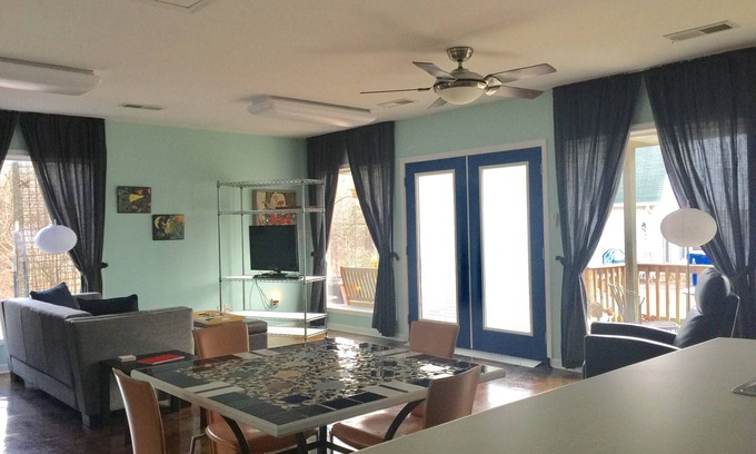 Hernando Cabaña | Deer Run - Gema oculta donde puedes disfrutar de bosques, vida silvestre y jardines