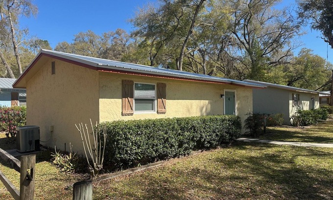 Salt Springs Cabina | Delightful 2 bed cabin in Salt Springs - other cabins available