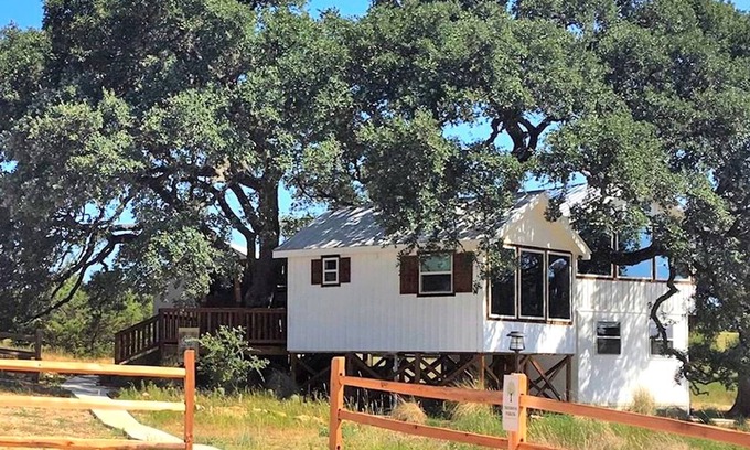Dripping Springs Cabina | Delightful Dripping Springs Rental for a Tranquil Getaway in Texas