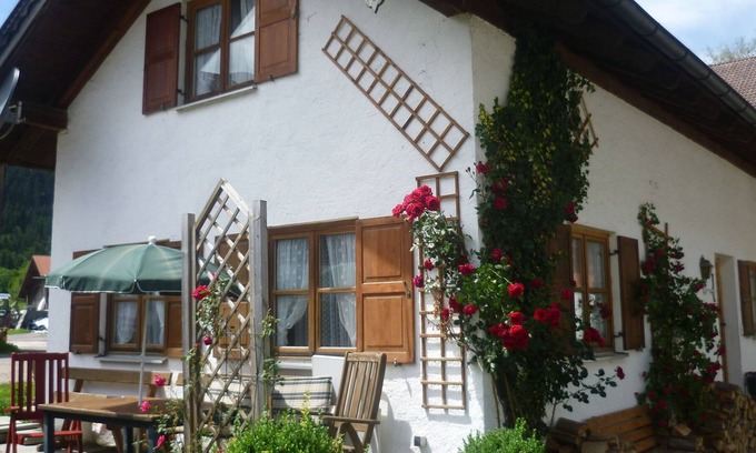 Unterammergau Casa | Preciosa casa de vacaciones en Scherenau cerca del bosque