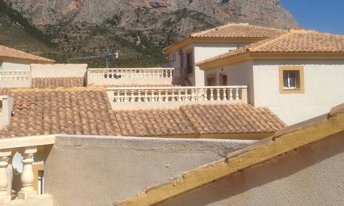 La Colina Casa | Apartamento encantador. Con vistas a Altea, La Nuica. 10 minutos a cualquier lugar.