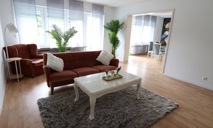 Waag Apartamento | Delightful spacious apartment with WiFi in Schöllkrippen