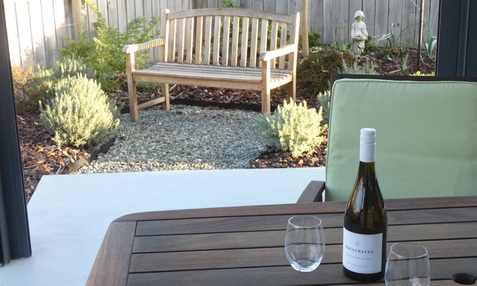 Richmond Casa | Delightful, warm Richmond home close to holiday attractions.