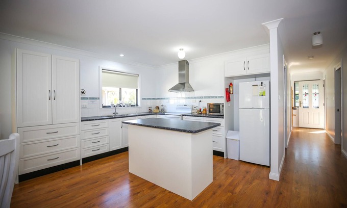 Broke Cabaña | Dell-Lee Cottage - Disfrute de la experiencia del pueblo en Dell-Lee - Cute 2 bedroom village cottage