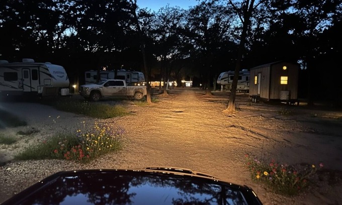 Seven Points Alquiler De RV | Deluxe Covered RV PAD