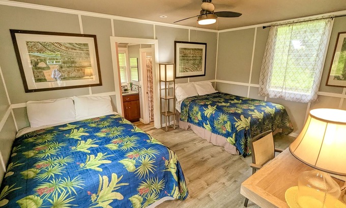 Pahoa Cabina | Deluxe Premium Cabin at Eco Retreat & Farm-Stay