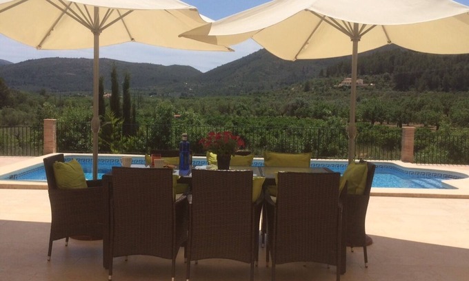 Parcent Villa | Villa de lujo, privada con su propia piscina climatizada en el hermoso valle de Jalón