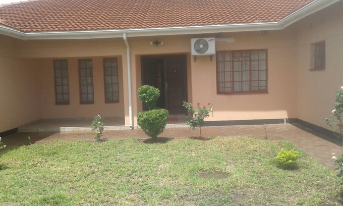 Francistown Casa | Den View Guest House