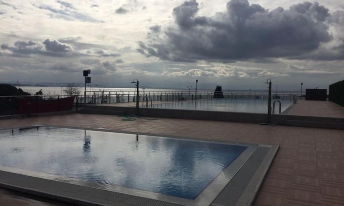 Pendik District Apartamento | Deniz Manzaralı, Lüx Site İçinde