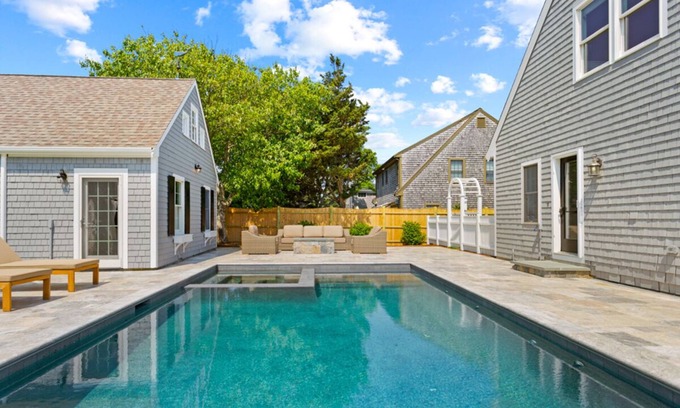 Dennis Casa | Dennis Dreams: 037-D Heated Pool, Walk to Mayflower Beach, Sleeps 10 w/Guest House in Dennis
