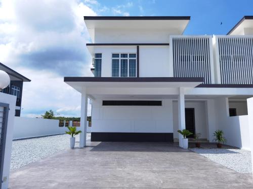 Desaru Casa | Desaru Waterpark/Desaru Beach/Desaru Coast/Desaru Fruit Farm